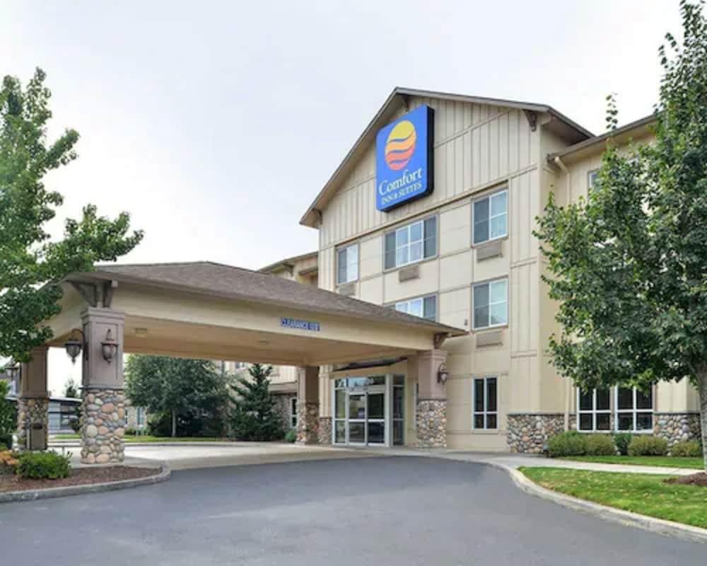 Comfort Inn & Suites McMinnville Wine Country - Featured Image