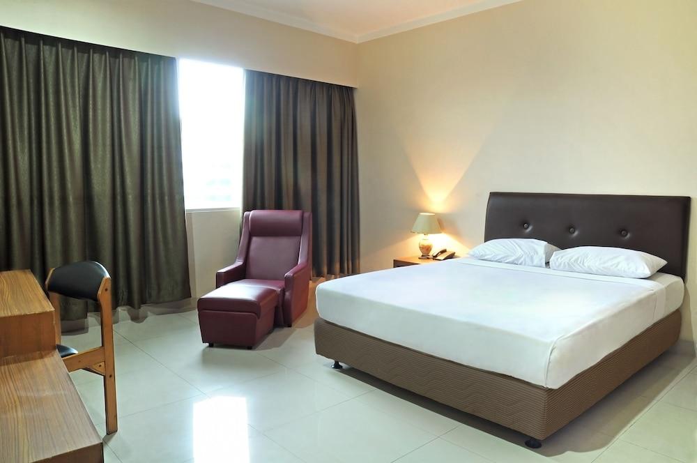 Hotel Banyuwangi Sintera - Room