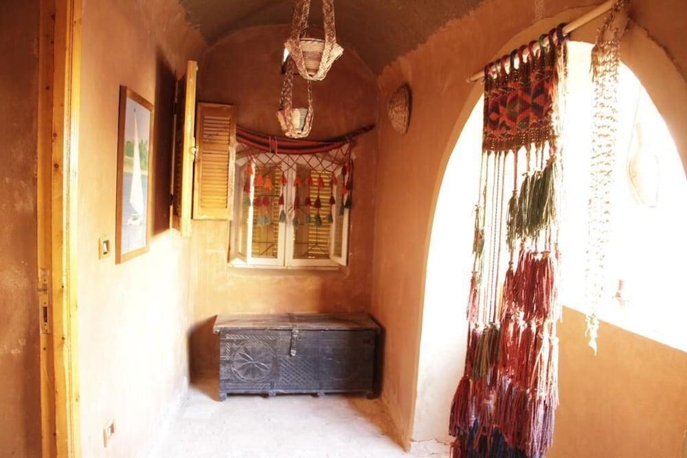 Eskaleh Nubian House - Interior Entrance