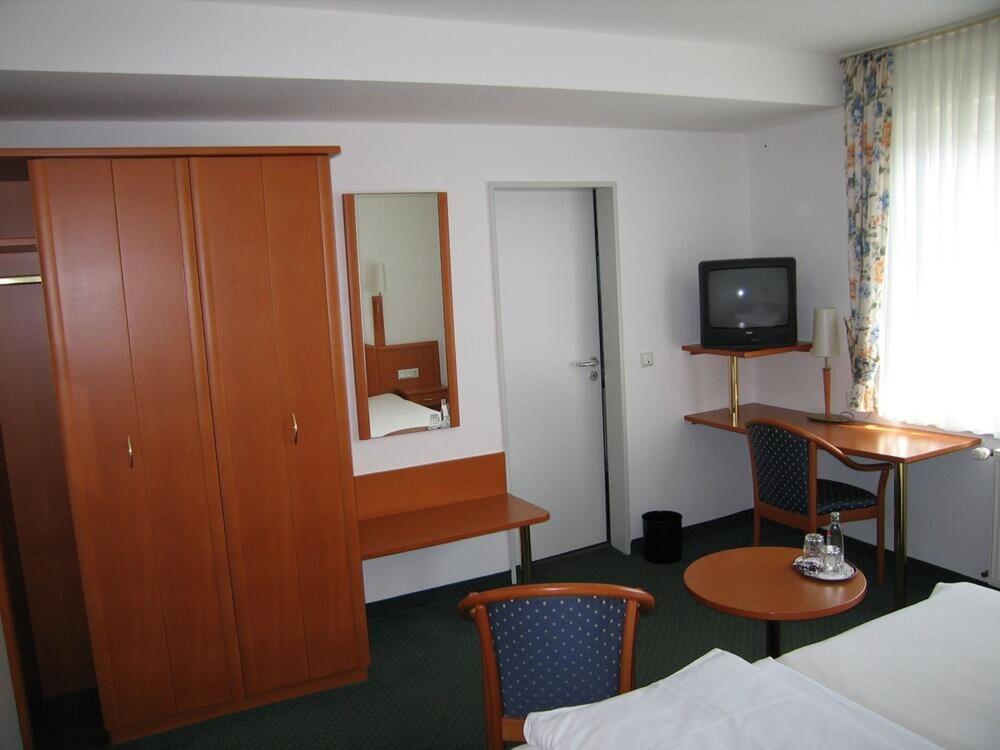 Hotel Garni Alt Refrath - Room