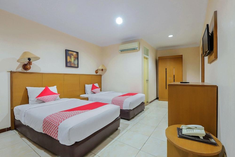 OYO 919 Hotel Kalisma Syariah - Room
