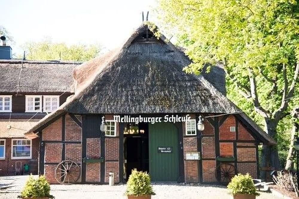 Kleinhuis Hotel Mellingburger Schleuse - Featured Image