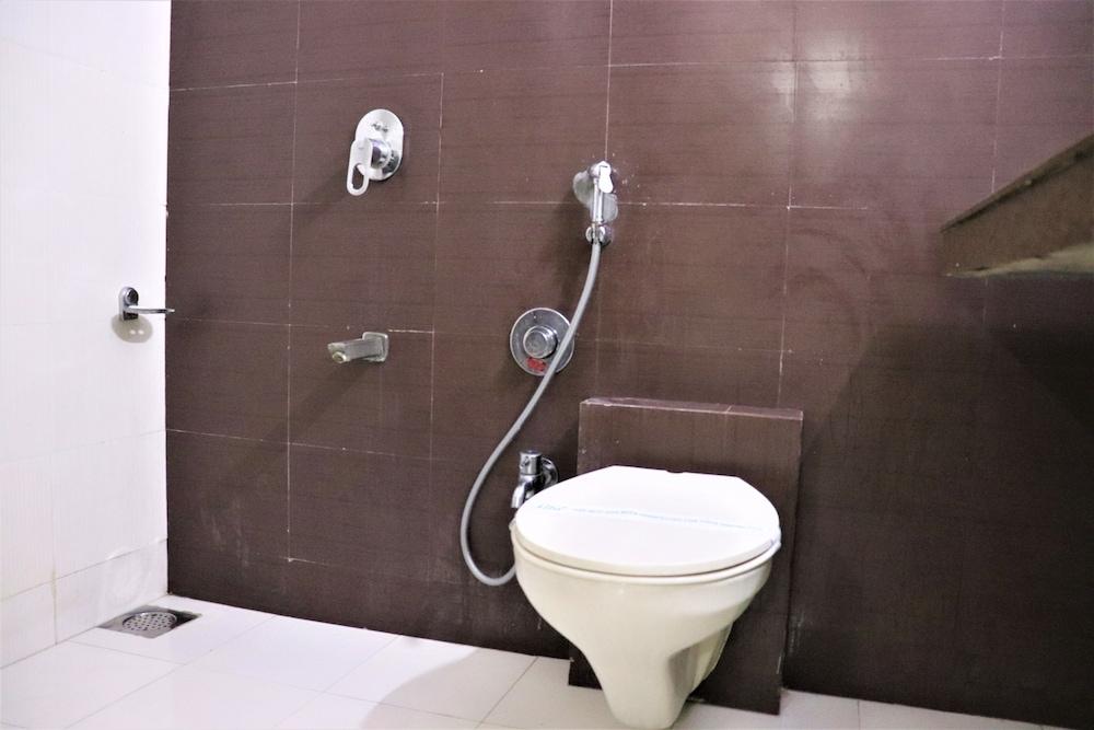 Hotel Alfa - Bathroom