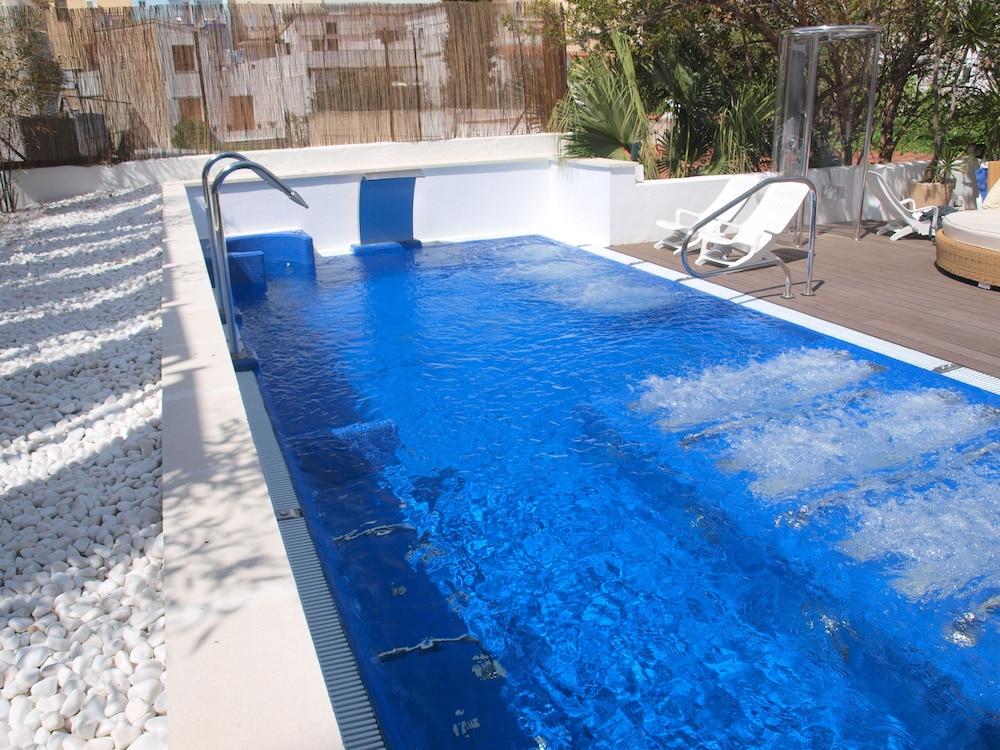 بلاتيادور هوتل - Outdoor Pool
