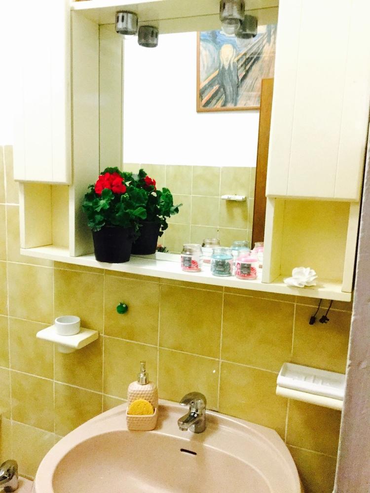 كاندي جيست هاوس - Bathroom Sink