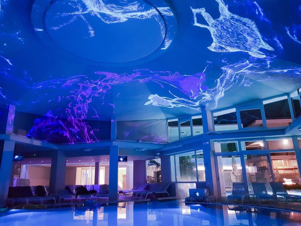 Panoramic Hotel Plaza - Indoor Pool