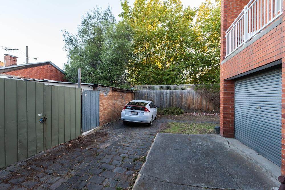ELEANOR, 1BDR Fitzroy North Apartment - Property Grounds