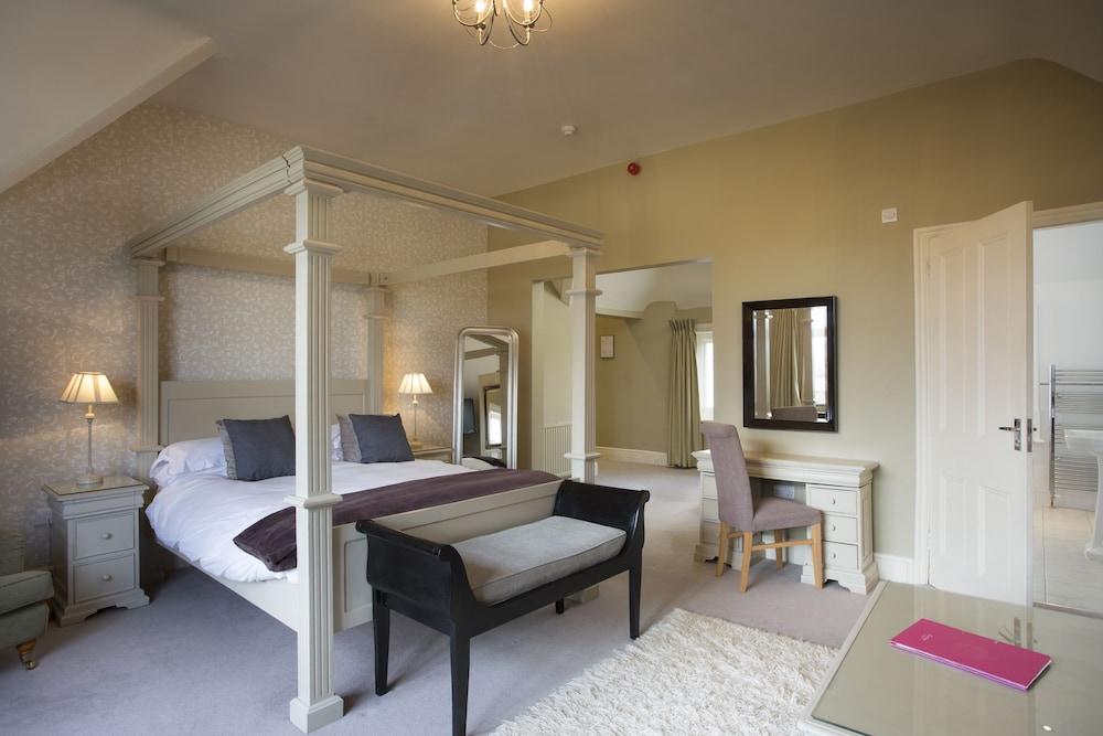 The Bell Hotel - Room