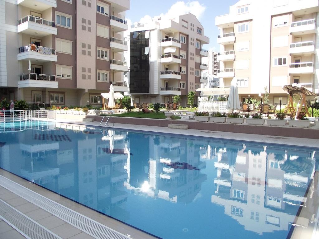 Roza Apartments - null