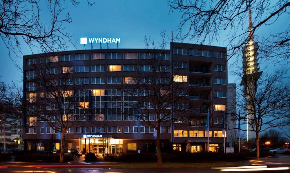 Wyndham Hannover Atrium - Featured Image