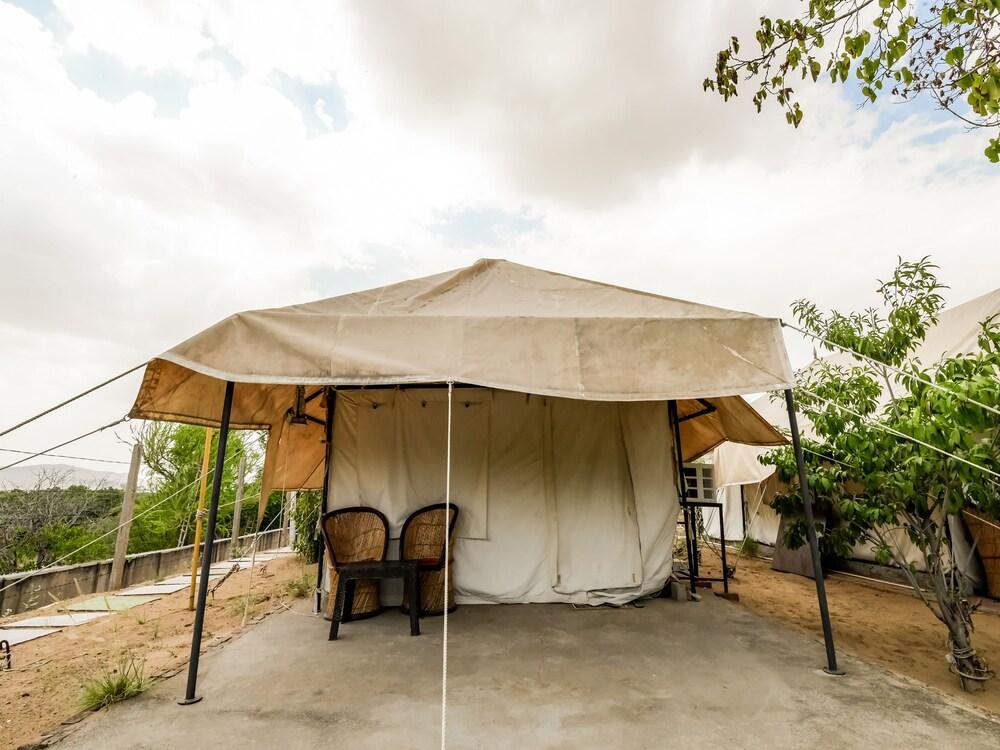 OYO 42224 Royal Tent Pushkar - Featured Image