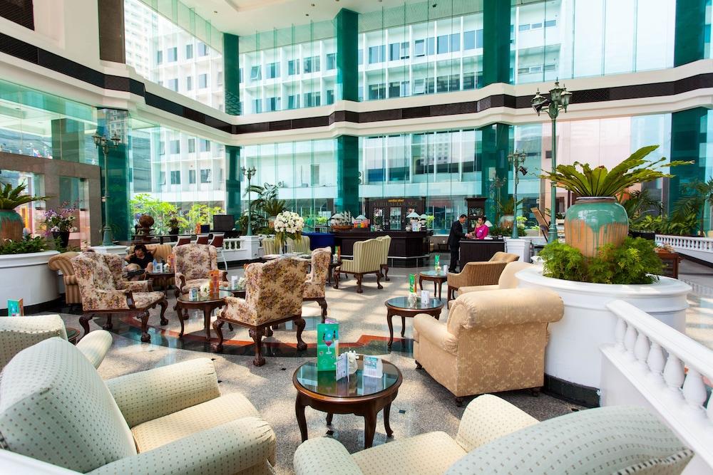 Hotel Windsor Suites Bangkok - Lobby Sitting Area
