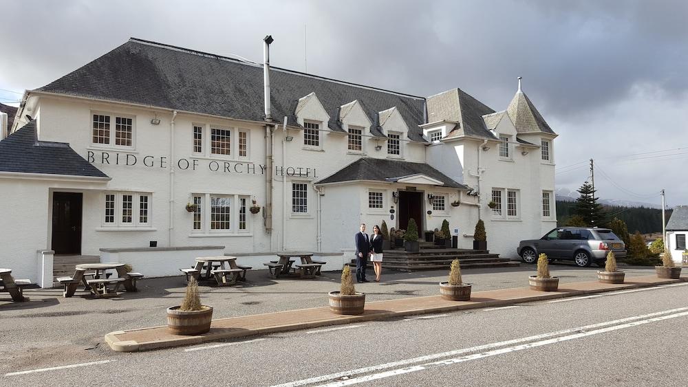 Bridge of Orchy Hotel - Featured Image