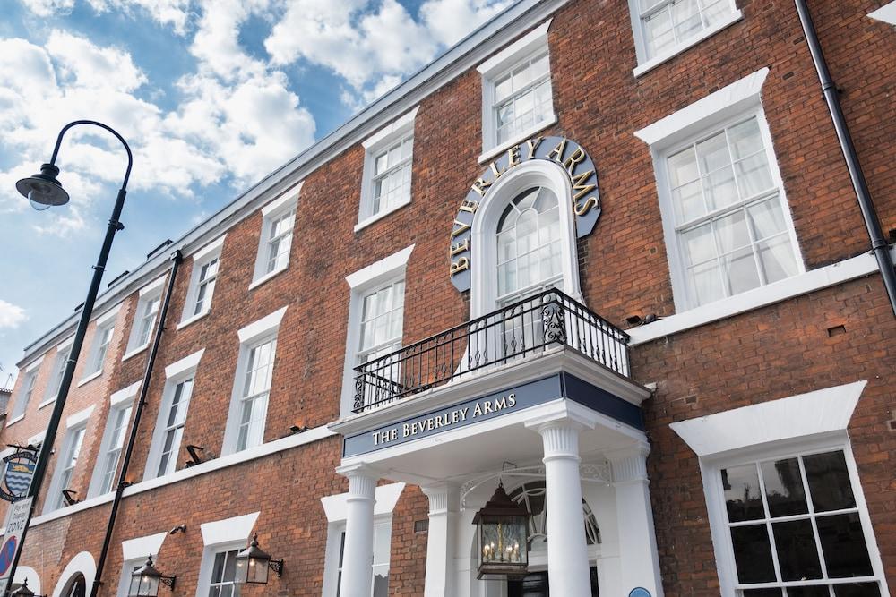 Beverley Arms Hotel - Featured Image