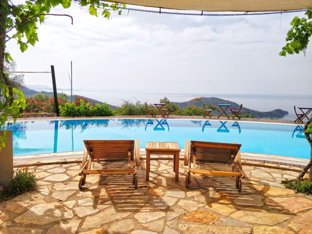 Zephyros Hotel - Outdoor Pool