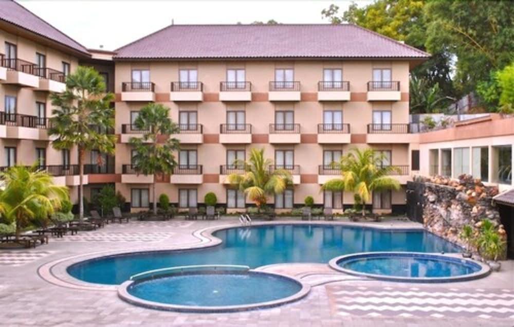 Hotel Nuansa Indah - Pool