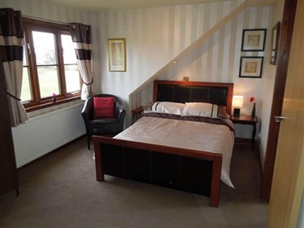 Ardoch Cottage Bed & Breakfast - Room