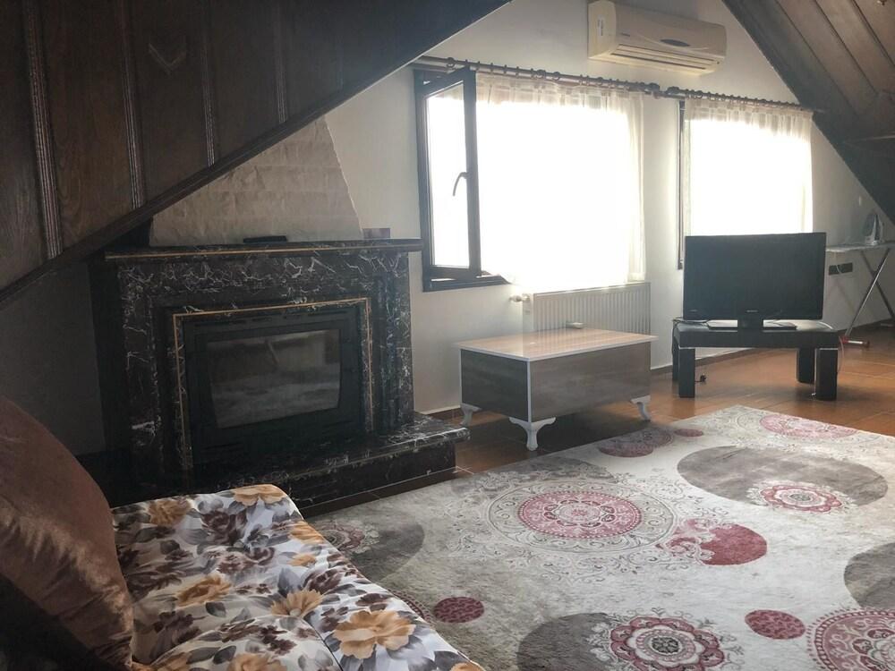 Villa Burcalı - Living Room