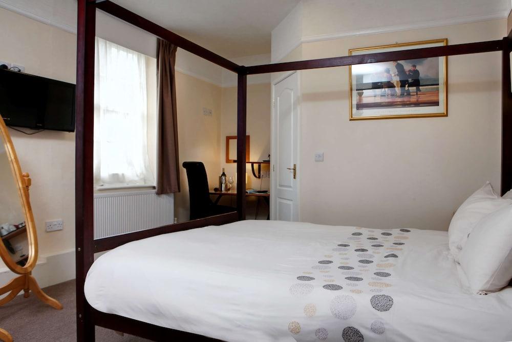 Best Western Deincourt Hotel - Room
