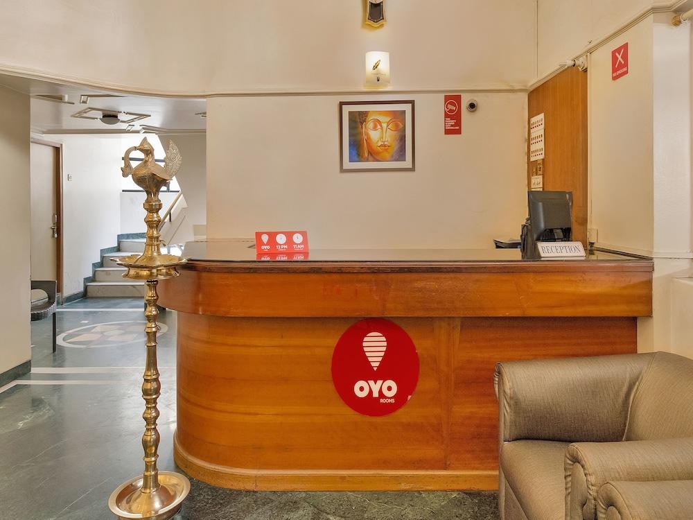 OYO 12020 Hotel Ratna Regency - Reception
