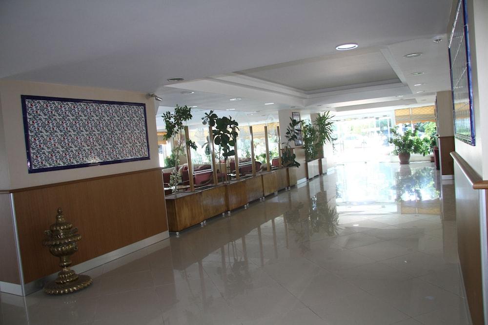 هوتل بيلوتشو - Reception Hall