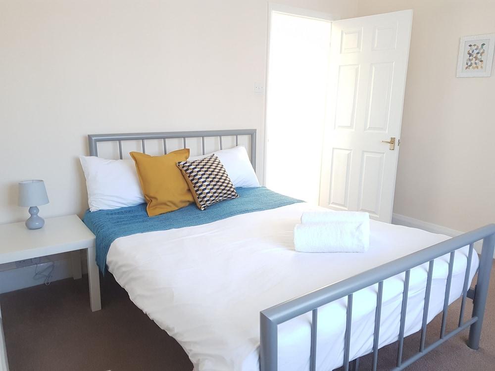 Oceana Serviced Accommodation - Alder Road - Guestroom