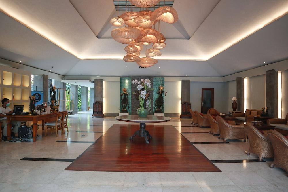 The Cakra Hotel - Lobby