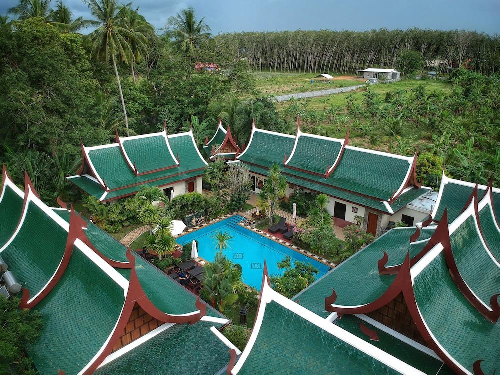 Baan Wanicha B&B Resort - Building design