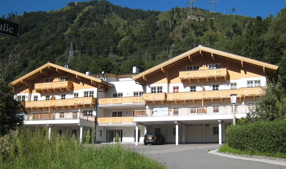 Alpine Resort by Alpin Rentals - Featured Image