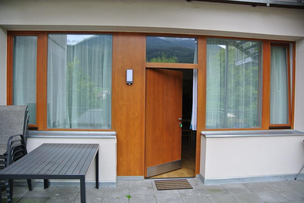 Gasthof zum Stollhofer - Interior Entrance