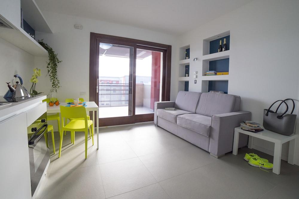 Residence Milano Bicocca - Living Area