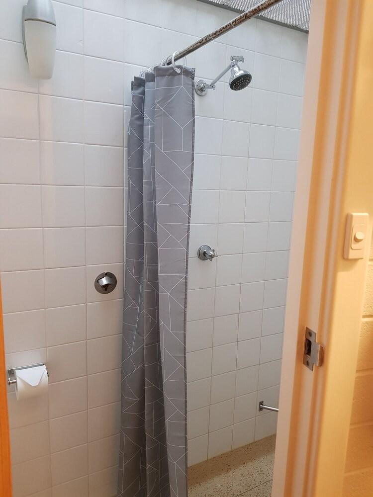 مورفت آرمز هوتل - Bathroom Shower