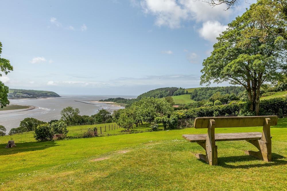 Mansion House Llansteffan - Property Grounds