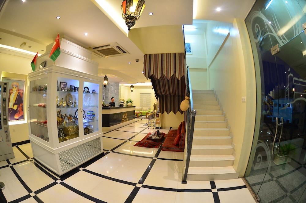 Husin Al Khaleej Hotel Apartment - Featured Image