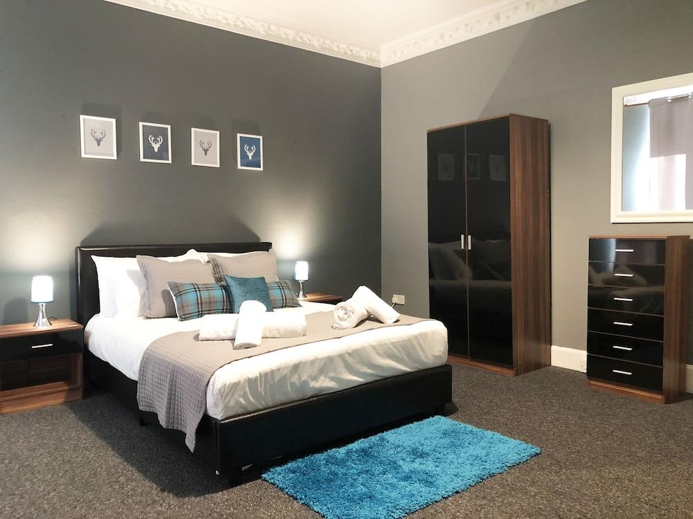 Dundee Serviced Apartment - Featured Image