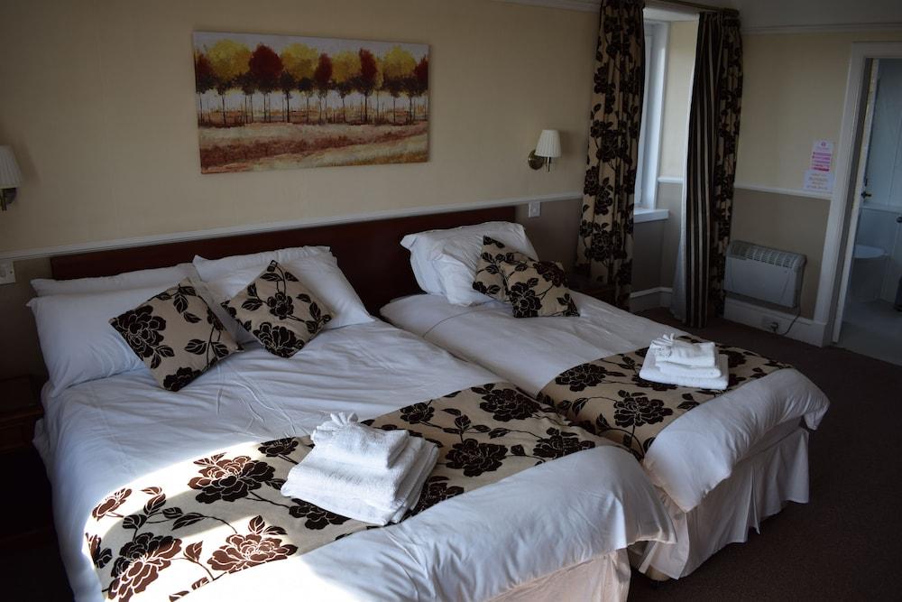 Cruden Bay Bed & Breakfast - Guestroom