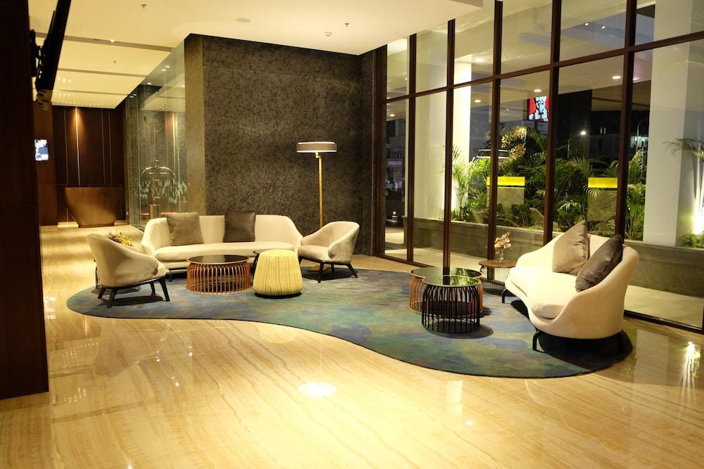 Midtown Hotel Samarinda - Lobby