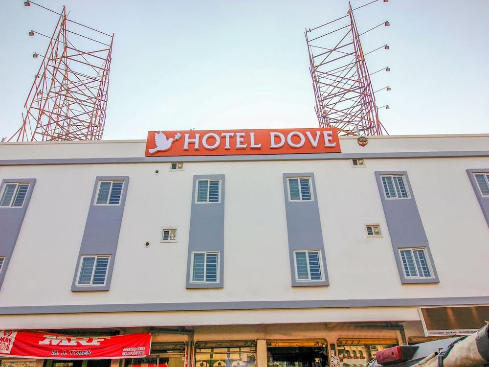 OYO 23323 Hotel Dove - Exterior