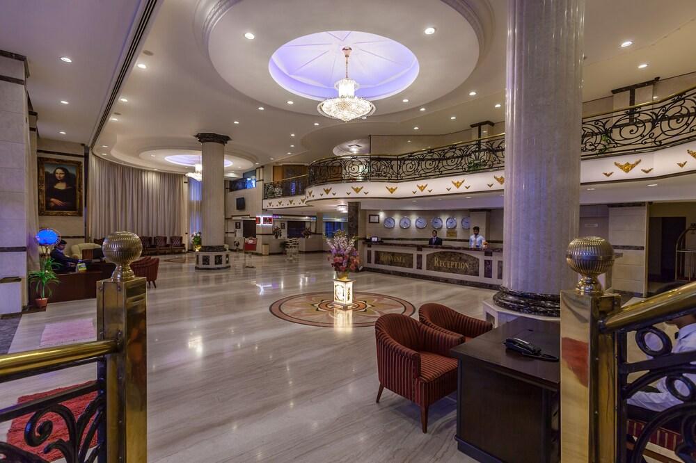 Hotel Le Royal Park - Lobby