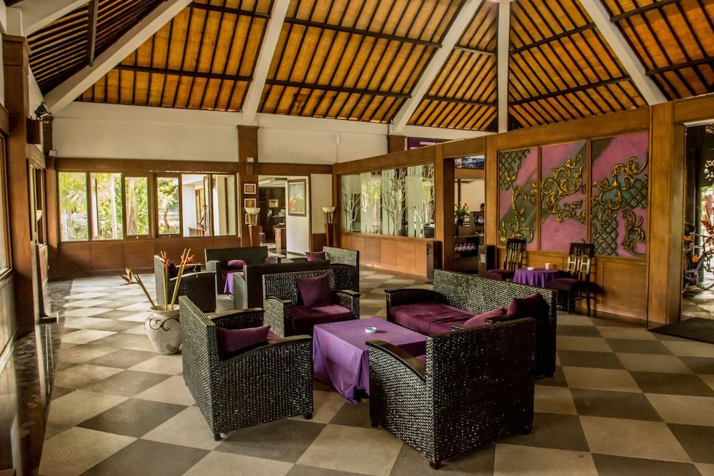 The Ayu Kintamani Villa at Toya Devasya - Lobby Sitting Area
