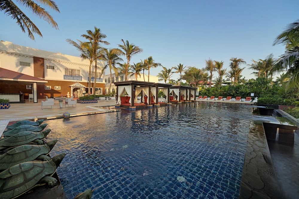 Mayfair Palm Beach Resort - Pool