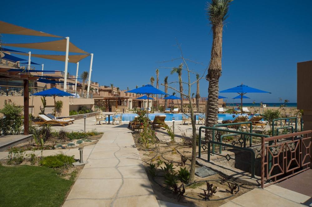 منتجع شمس برستيج أبو سومة - بسعر شامل جميع الخدمات - Outdoor Pool
