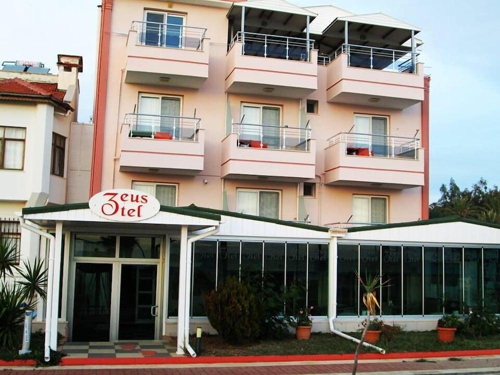 Zeus Hotel - Featured Image