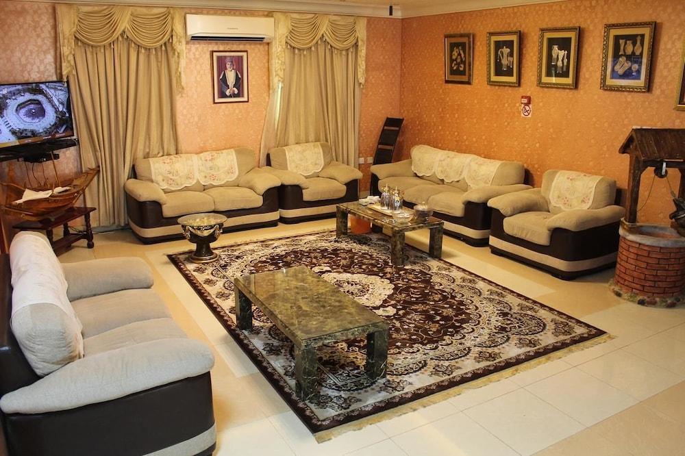Khasab Hotel - Living Room