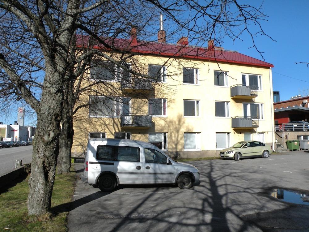 Guesthouse Kupittaa - Featured Image
