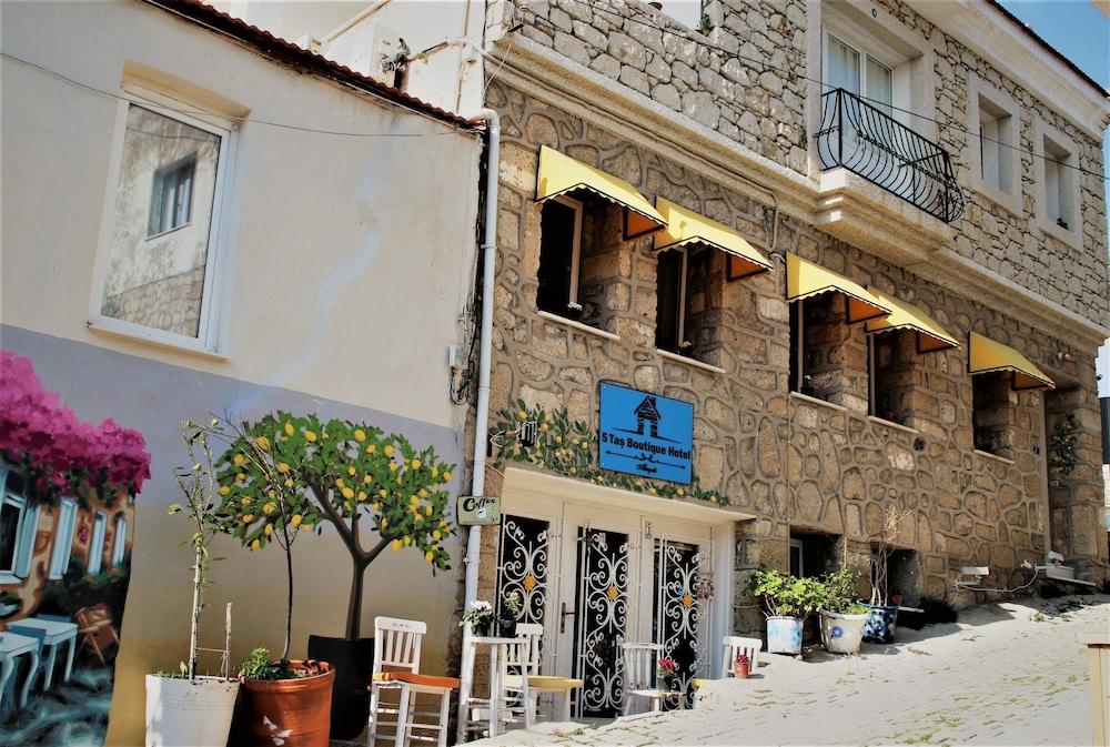 5Taş Boutique Hotel Alacati - Featured Image
