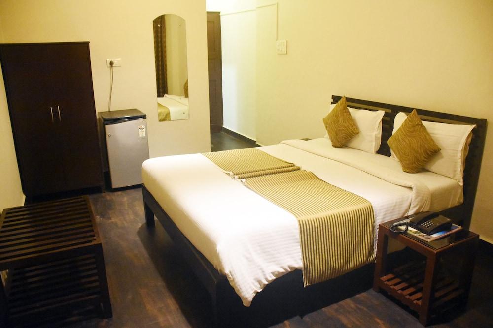 New Sai Residency Goa - Room