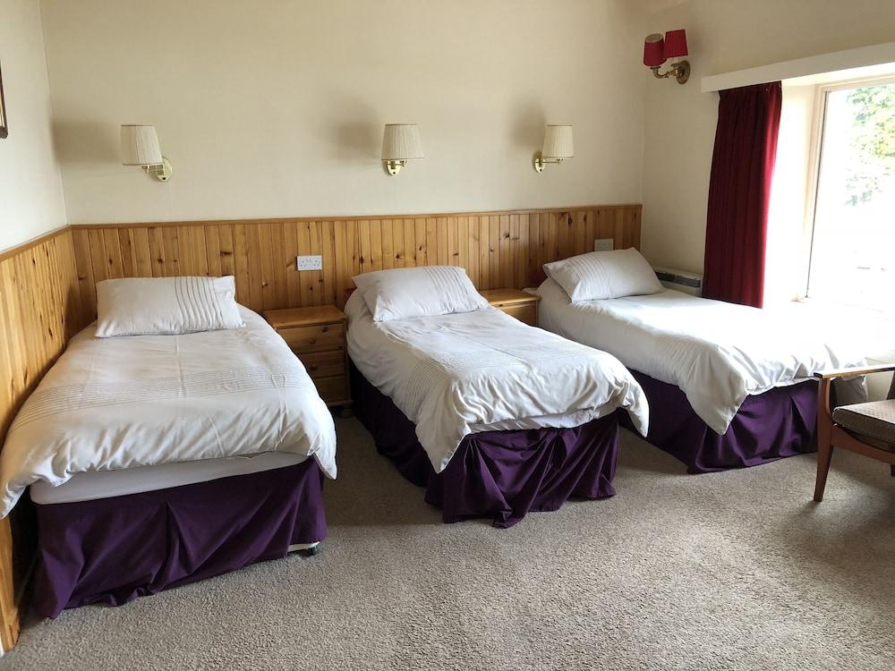 Port Askaig Hotel - Room