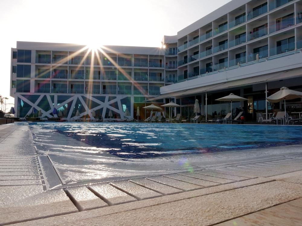 Amethyst Napa Hotel & Spa - Outdoor Pool