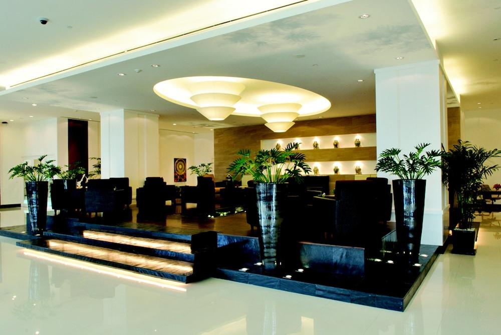 The Narathiwas Hotel & Residence Sathorn Bangkok - Lobby Sitting Area